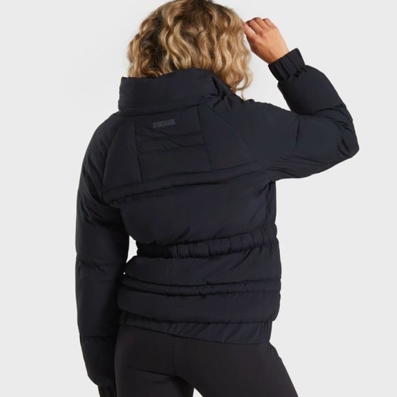 Nwt Gymshark Essential Puffer Jacket 